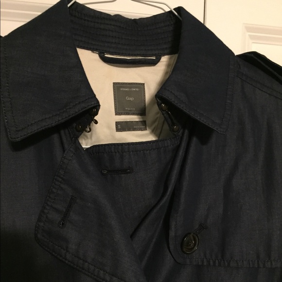 Gap denim light weight rain coat - Picture 2 of 5